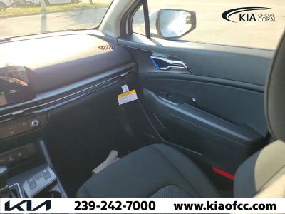 2026 Kia Sportage — photo 16 view