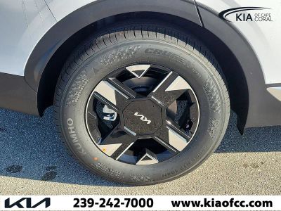 2026 Kia Sportage — photo 9 view
