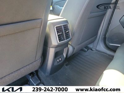 2026 Kia Sportage — photo 12 view