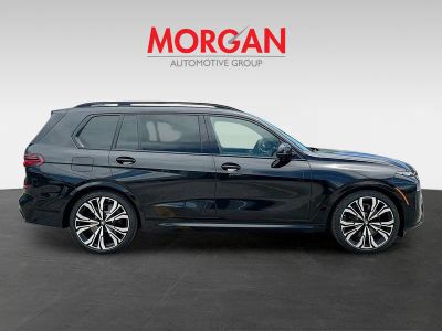2026 BMW X7 — photo 8 view