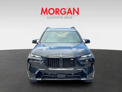 2026 BMW X7 — side profile view