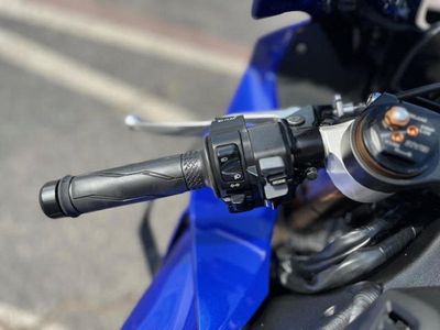 2026 Yamaha YZF-R1 - Photo 13