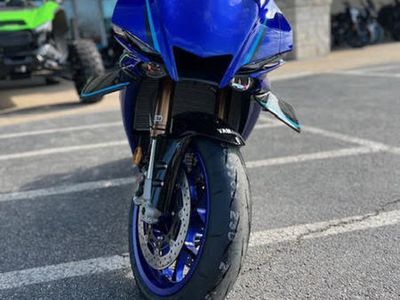 2026 Yamaha YZF-R1 - Photo 3