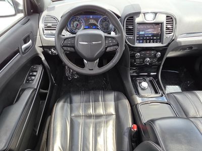 2023 Chrysler 300 — photo 20 view