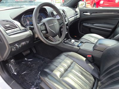 2023 Chrysler 300 — photo 23 view