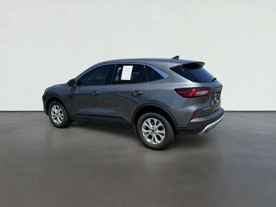 2023 Ford Escape — detail view