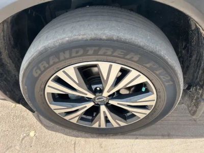 2023 Nissan Rogue — photo 18 view