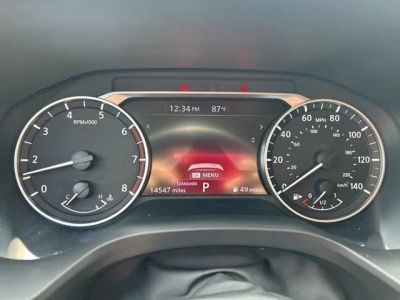 2023 Nissan Rogue — photo 11 view