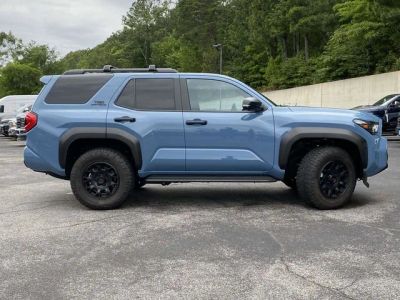 2025 Toyota 4Runner - Photo 2