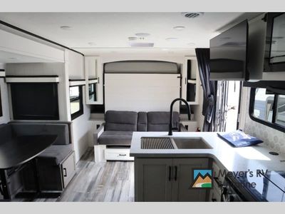 2025 Jayco Jay Feather - Photo 9