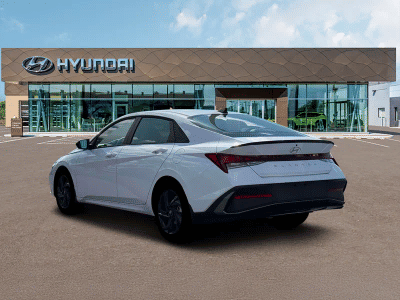 2026 Hyundai Elantra - Photo 5