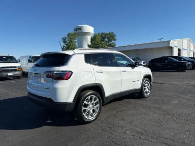 2024 Jeep Compass — detail view