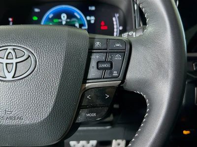 2025 Toyota Camry — photo 17 view