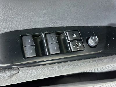 2025 Toyota Camry — photo 14 view