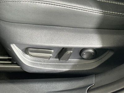 2025 Toyota Camry — photo 13 view