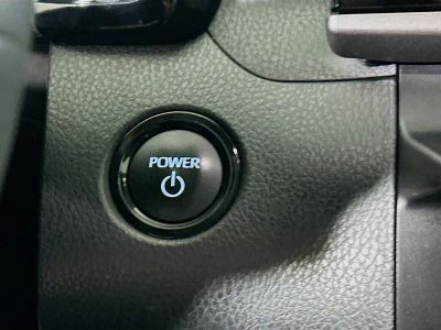 2025 Toyota Camry — photo 20 view