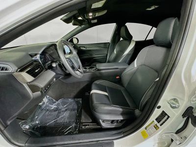 2025 Toyota Camry — photo 12 view