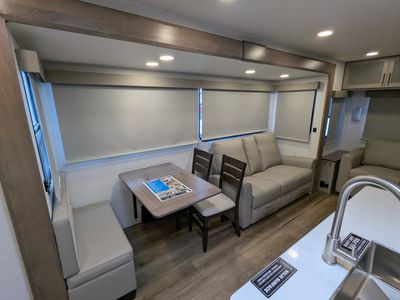 2025 Alliance RV Avenue - Photo 8
