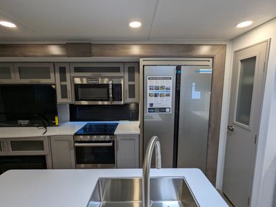 2025 Alliance RV Avenue - Photo 26