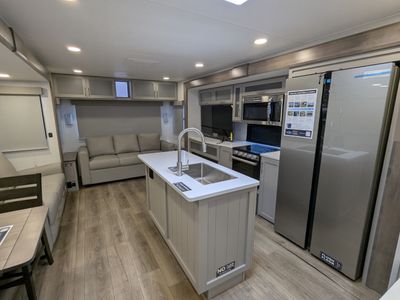 2025 Alliance RV Avenue - Photo 14