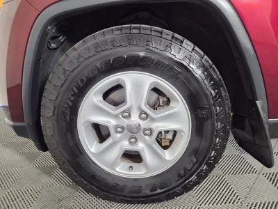 2017 Jeep Grand Cherokee — photo 7 view