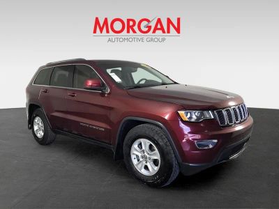 2017 Jeep Grand Cherokee — side profile view
