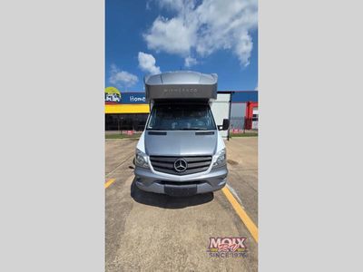 2018 Winnebago Navion - Photo 24