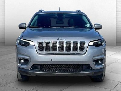 2019 Jeep Cherokee — side profile view