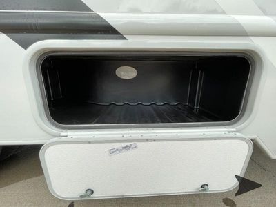 2026 Thor Motor Coach Quantum - Photo 15