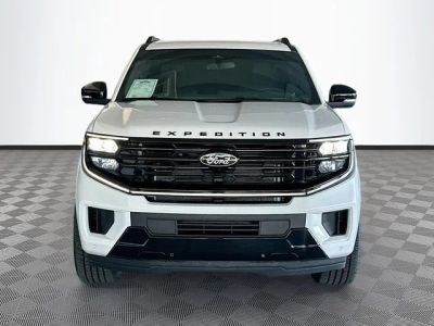 2026 Ford Expedition — side profile view