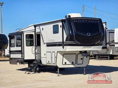2026 Montana High Country 295RL - Photo 1