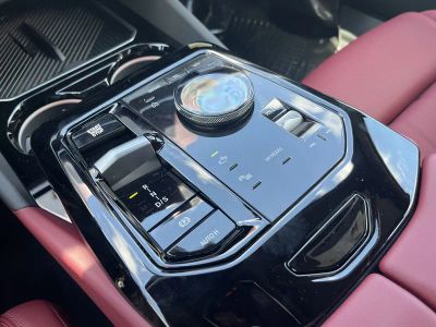 2027 BMW 5 Series — photo 30 view