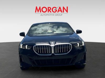 2027 BMW 5 Series — photo 8 view