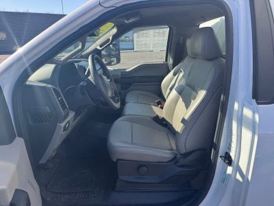 2020 Ford Super Duty F-550 DRW — photo 10 view