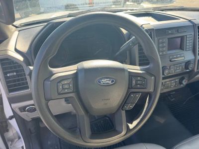 2020 Ford Super Duty F-550 DRW — engine compartment view