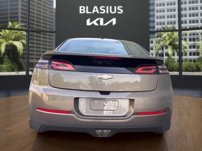 2014 Chevrolet Volt — interior view