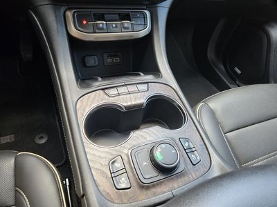 2022 GMC Acadia - Photo 14