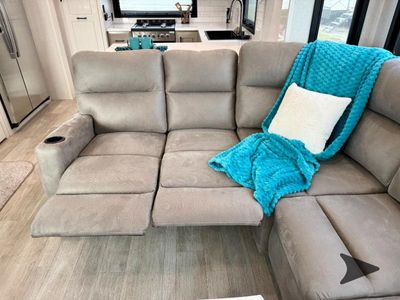 2026 Jayco Pinnacle - Photo 10