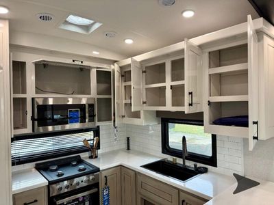 2026 Jayco Pinnacle - Photo 25
