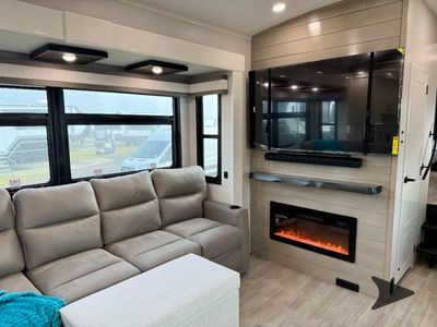 2026 Jayco Pinnacle - Photo 12