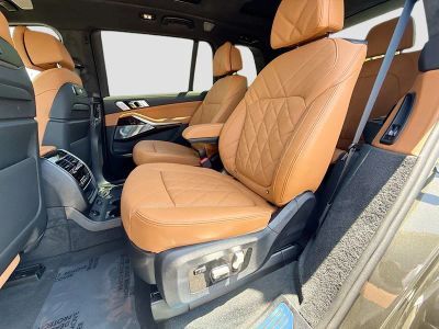 2027 BMW X7 — photo 23 view