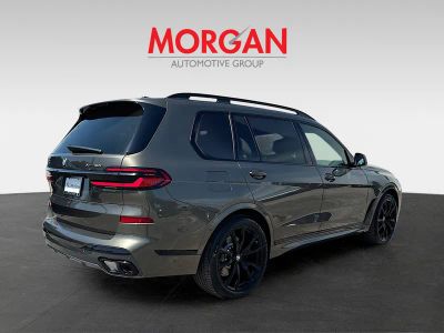 2027 BMW X7 — rear three-quarter view