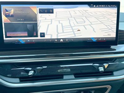 2027 BMW X7 — photo 35 view