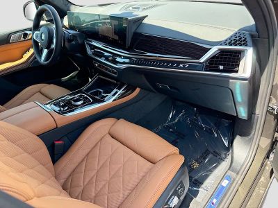 2027 BMW X7 — photo 15 view