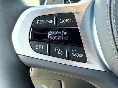 2027 BMW X7 — photo 40 view