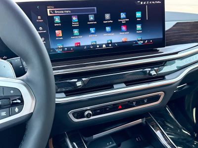 2027 BMW X7 — photo 30 view