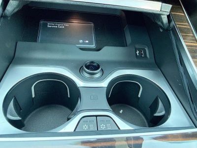 2027 BMW X7 — photo 33 view