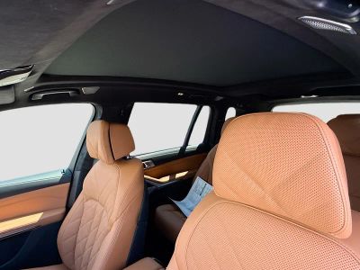2027 BMW X7 — photo 29 view