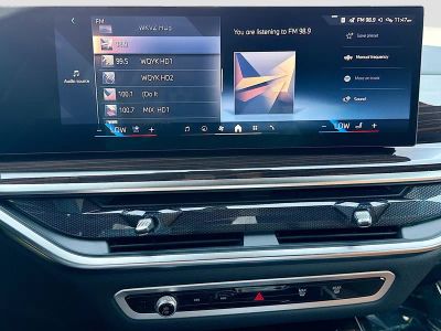 2027 BMW X7 — photo 34 view