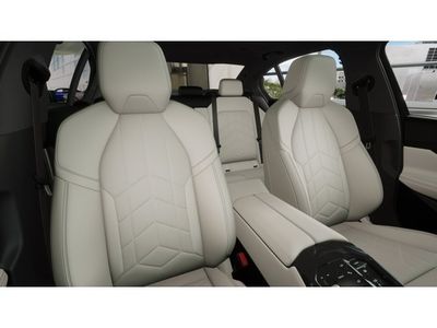 2026 BMW 5 Series - Photo 11